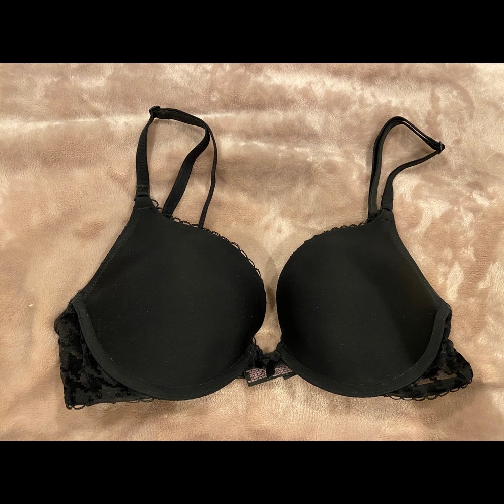 black victoria secret bra